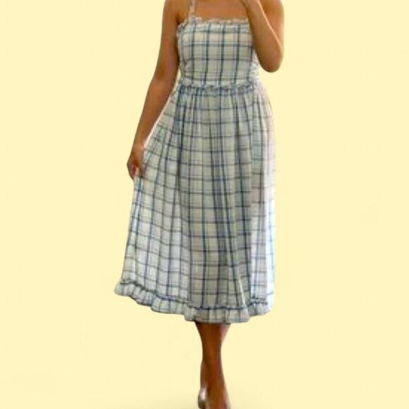 Max Studio Smocked Gingham Printed Pocketed Maxi Dress. XS. - Picture 1 of 8